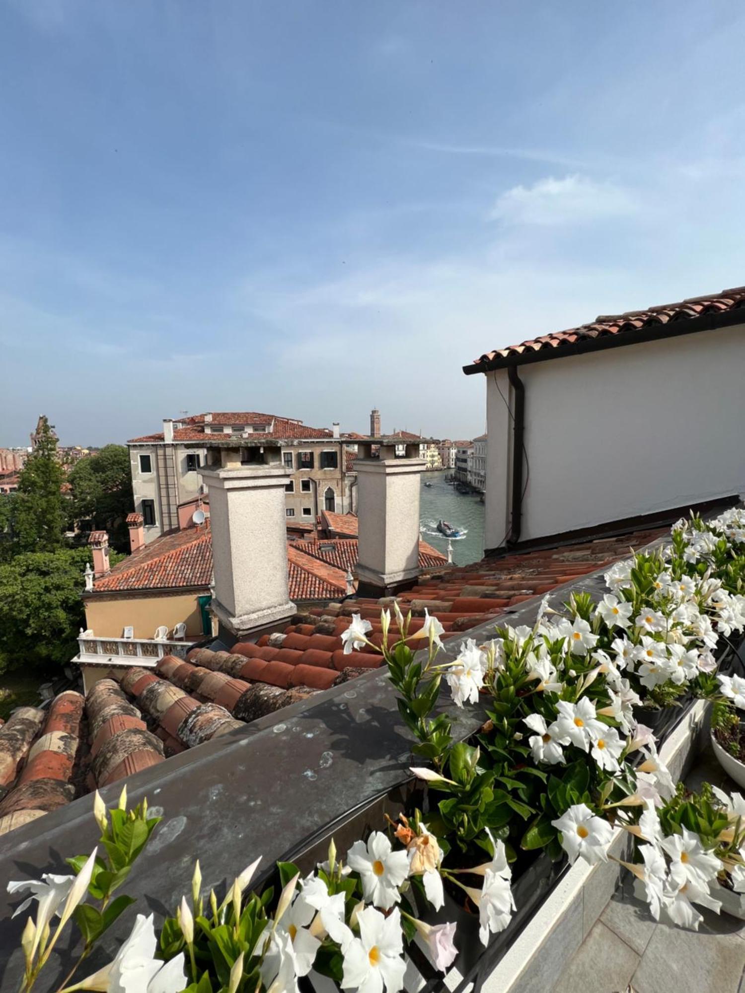 Attico Canal Grande A Palazzo Contarini Corfu ヴェネツィア エクステリア 写真